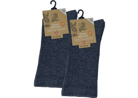 Seamless Socks Eliminate Irritation for All-Day Comfort