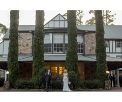 Romantic Destination Wedding in Melbourne Surrounded by Nature