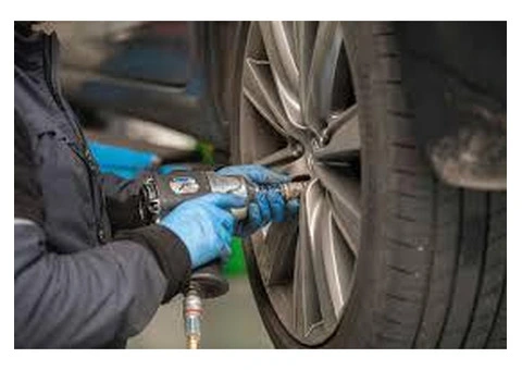 Get Quick Mobile Tyre Repair Near Me | 24/7 Emergency Service