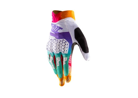 Ride Longer with Confidence Using Mountain Biking Gloves