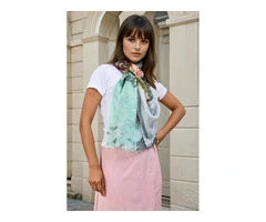 Cashmere Scarf Blending Style and Function in Australia