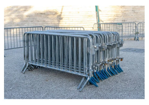 Crowd Control Safety Barriers – Kings Langley - 2/4