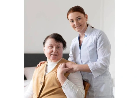 Professional Nursing Care Where You Feel Safest! - 2/4