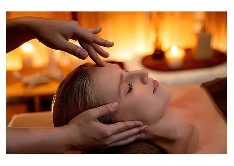 Enjoy a relaxing head massage in Nar Nar Goon for improved sleep and deep relaxation