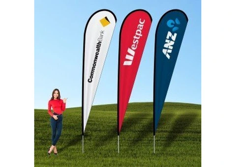 Teardrop Banners – Eye-Catching & Dynamic Outdoor Advertising Displays