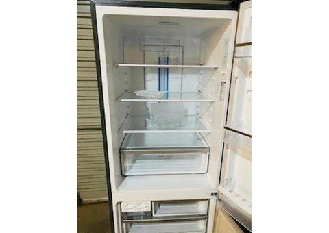 Westinghouse refrigerator (425L) for sale at Epping NSW - 2/3
