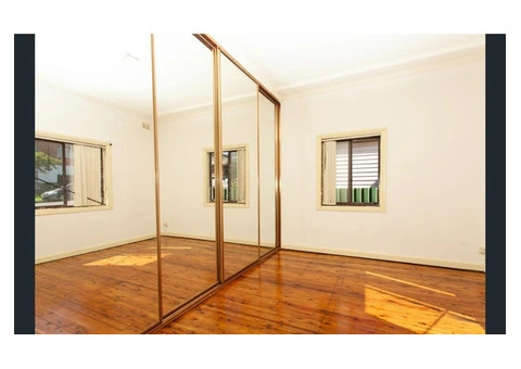 3 Bedroom Brick House on 560 sqm land For Sale $898K in Sydney Wollongong - 3/8