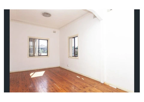 3 Bedroom Brick House on 560 sqm land For Sale $898K in Sydney Wollongong - 8/8