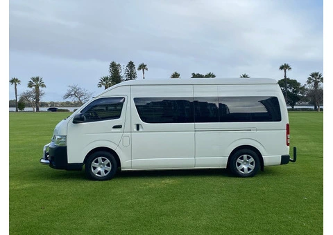 Reliable Airport Shuttle Mandurah to Perth Airport