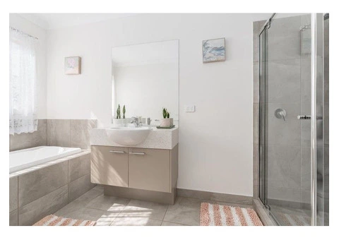 For Sale 4 Bedroom House in Lovely Banks Vic 3213 - 12/14
