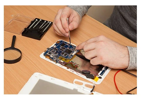 Professional iPad Repair Services with Same Day Fix Available - 1/4