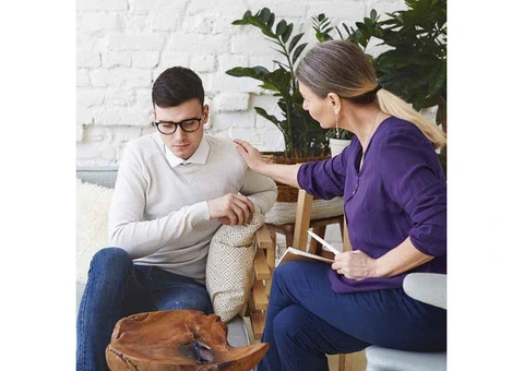 Counselling Services Near Brisbane – Call for Support - 7/8