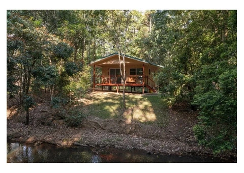 Accommodation in Atherton for a Slow, Relaxed and Romantic Getaway