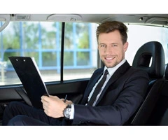 Which Maxi Taxi Option Is Best for Melbourne Airport Transfers?