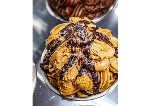 Indulgent Gelato & Chocolate Treats in Granville