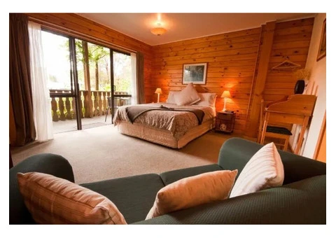 Premium Luxury Cleaning Service in Melbourne | Exceptional Home Care Standards - 2/5