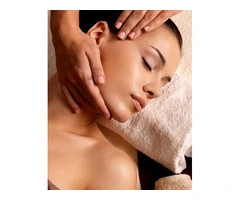Professional Head Massage Treatment for Stress Relief