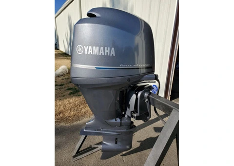 Outboard engines availavle 2 strokes and 4 strokes - 4/4