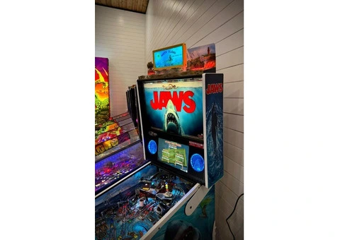 Jaws Limited Edition (LE) Pinball Machine #533 of 1000 made - 8/13