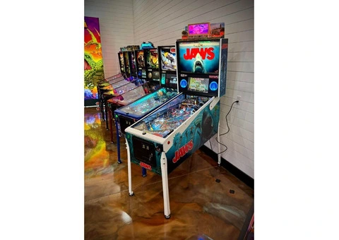 Jaws Limited Edition (LE) Pinball Machine #533 of 1000 made - 12/13