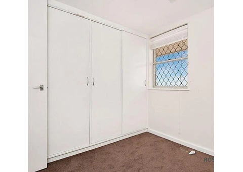 Modern 2 Bedroom Apartment for Rent in South Perth - 3/13