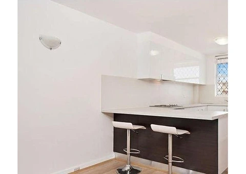 Modern 2 Bedroom Apartment for Rent in South Perth - 8/13
