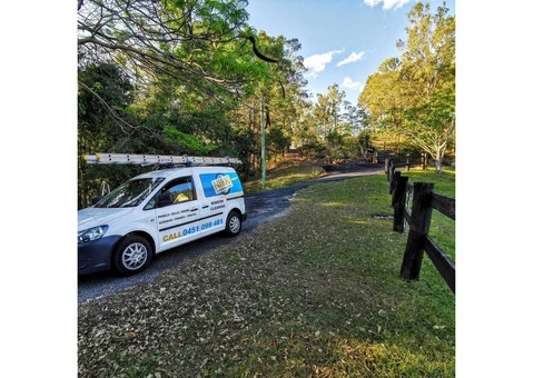 Professional Window Cleaning Services in Brisbane - 2/4