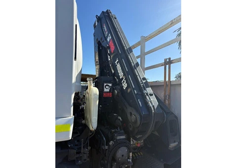 2018 Isuzu Truck FYJ300 8x4 Tray Truck with HIAB Crane - Excellent Condition - 4/9