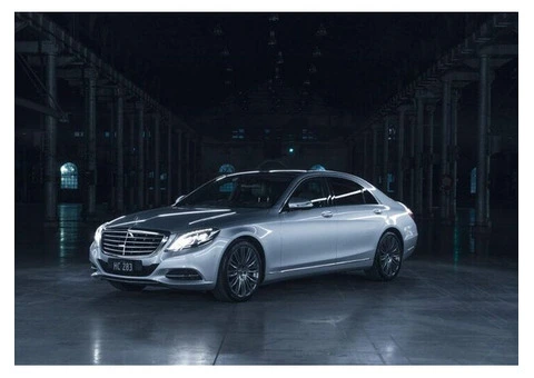 Melbourne Airport Hire Car with Chauffeur Service Included