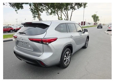 2024 Toyota Highlander XSE - 3/3