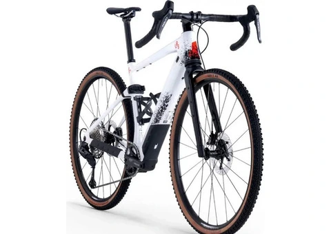 2026 BMC URS AMP ONE Road Bike - 2/3
