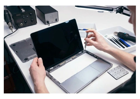 Fast & Reliable Laptop Screen Repair in Figtree