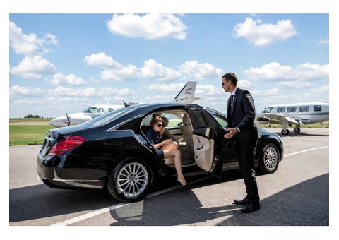 Chauffeured Airport Transfer for Families and Groups