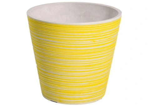Online Range of Plastic Pots That Complement Any Plant or Interior