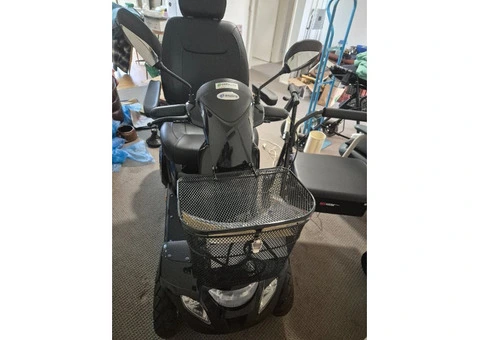 Black Aspire Scooter - 3/5