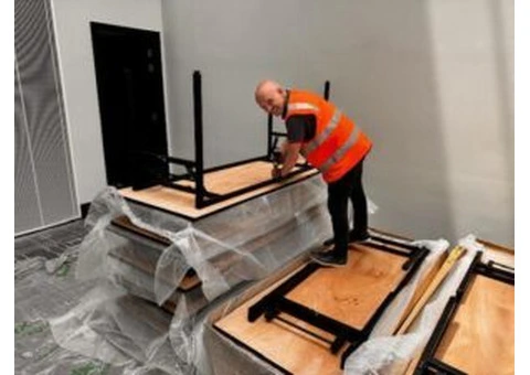 Office Fitout in Brisbane Backed by Multiple Furniture Options