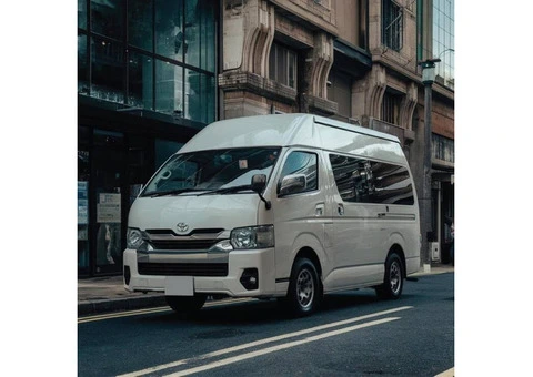 Why Choose a Maxi Taxi Service for Family Gatherings?