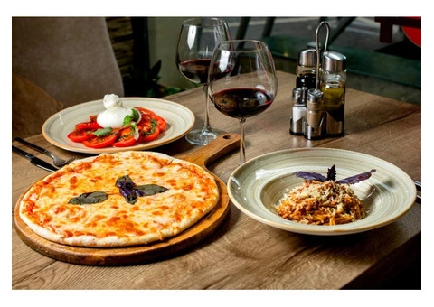 Pizza and Pasta shop near Clyde Vic - 4/5