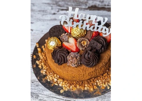 Are Custom Designs Available at a Gelato Cake Shop?