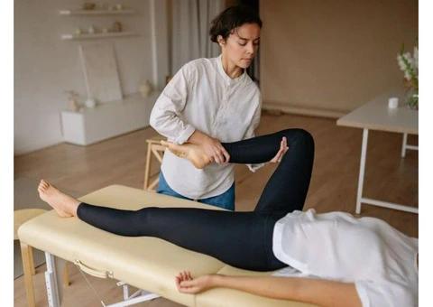 Back Pain Physiotherapy for Improved Comfort and Strength