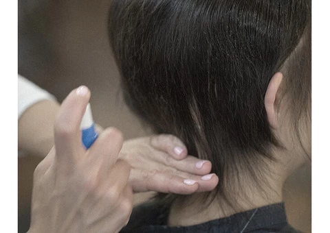 Hair Loss Clinic - 2/3