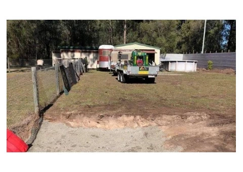 Hydraulic Tipper Trailer (with machine hire only) - 3/4