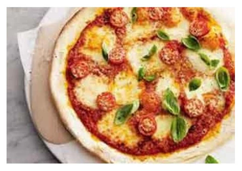 Grab your tasty Pizza Dishes @ Queens Park Pizza with 5% off - 1/4