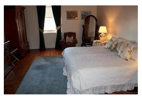 Accommodation in Hay NSW | Best Price | The Bank Bed and Breakfast Australia