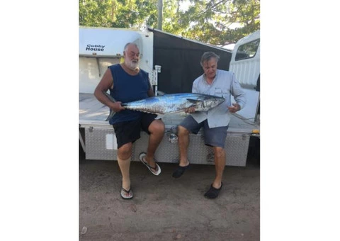 Phil Catch the big Spanish mackerel fish