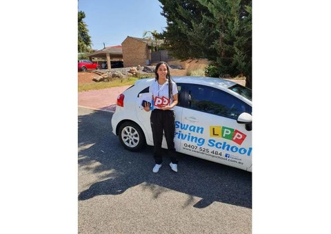Driving Instructor In Perth - Swan Driving School - 2/3