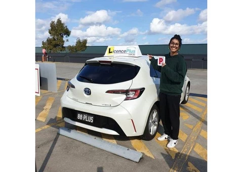 Get the Best Driver Training at a Renowned Driving School in Blacktown - 1/8