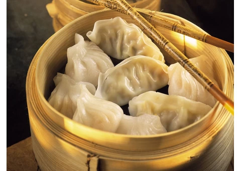 Yummy Burgers @Ollies Trolly Restaurant –  5% OFF - 2/2