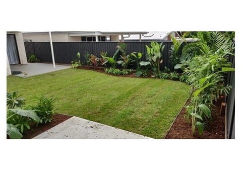 Retaining the entire backyard with geomesh on April 10 - Rogers Little Loaders - 3/4