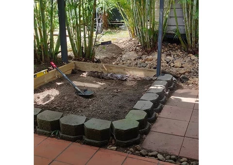 Little Home Vegi Garden Project on April 13 - Rogers Little Loaders. - 4/5